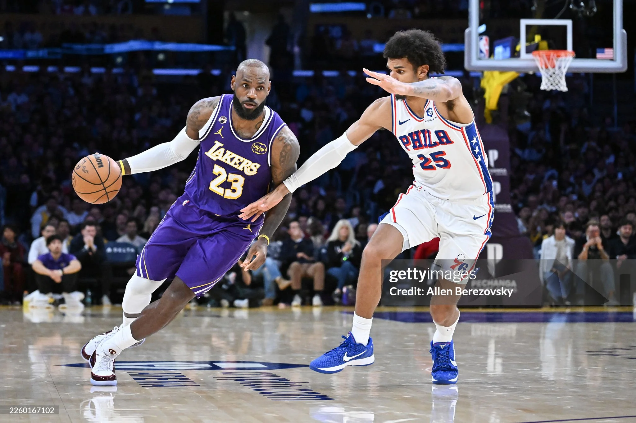 Lakers Edge 76ers 119–115 Behind Austin Reaves’ Breakout Night